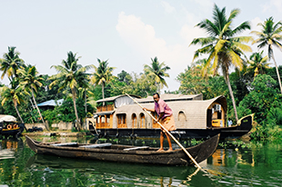 traditional house boat in india