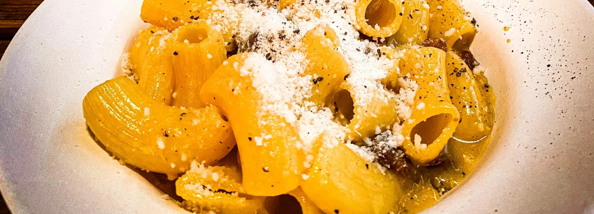 A bowl of pasta 