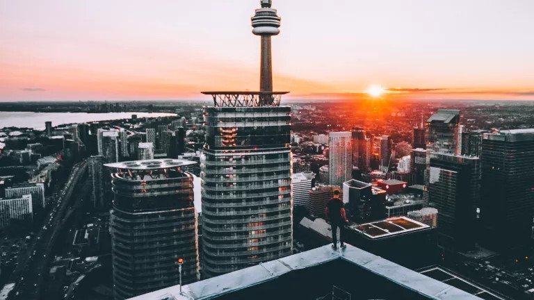 The sunsetting on Toronto's skyline