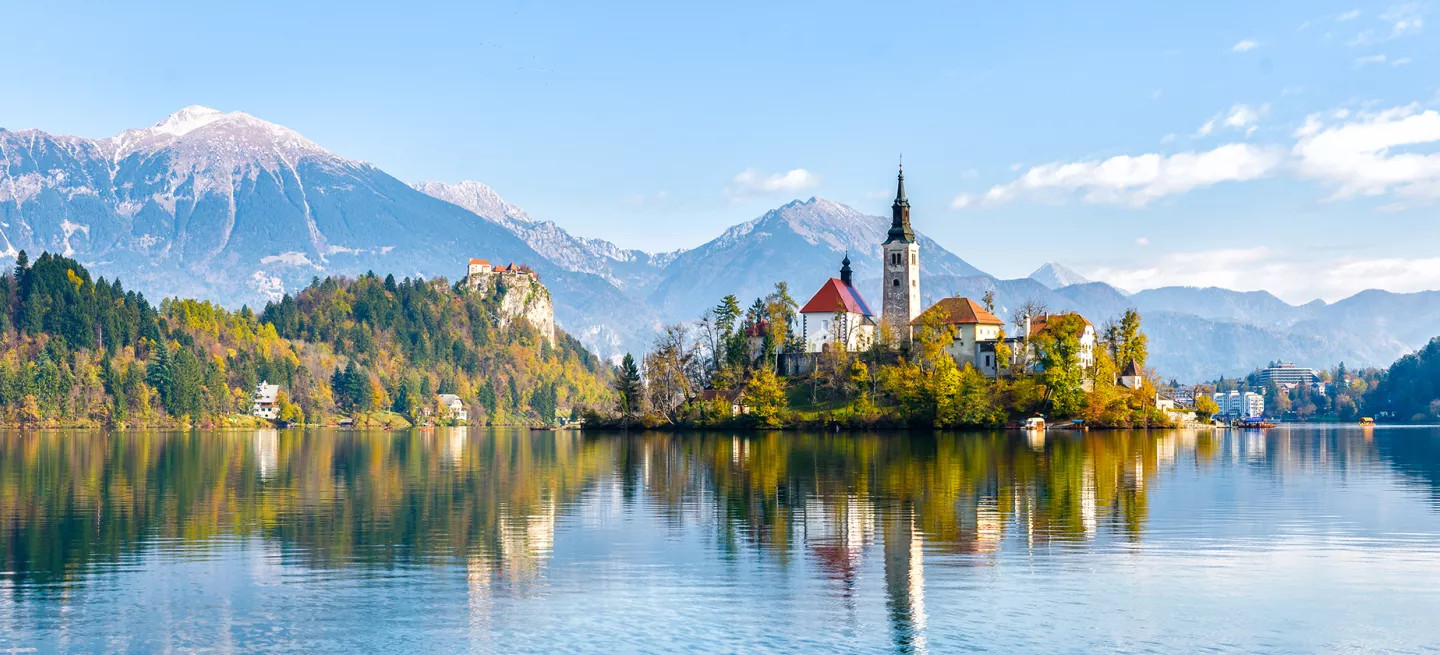  Lake Bled with the Church of the Assumption of Mary in the background.