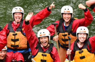 Topdeck group photo rafting