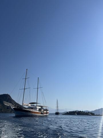 A picture of a sail boat on water in Turkey