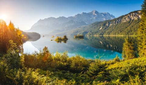 Lake in Austria, surrounded by nature