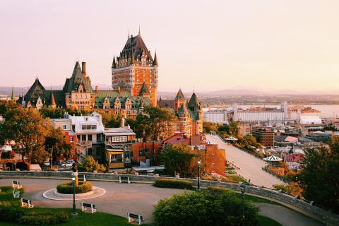 Big beautiful houses in Quebec
