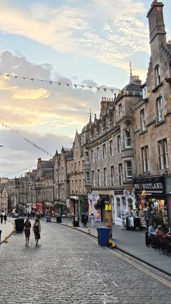 Historic buildings of the Royal Mile in Edinburgh, Scotland.